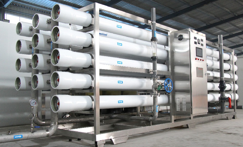四川協(xié)鑫鋰電純水設備案例